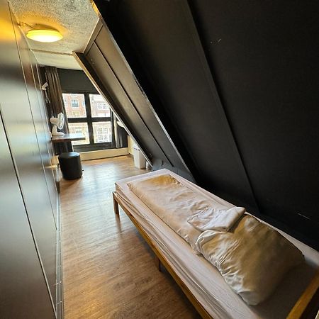 Hostel Utopia Амстердам Экстерьер фото