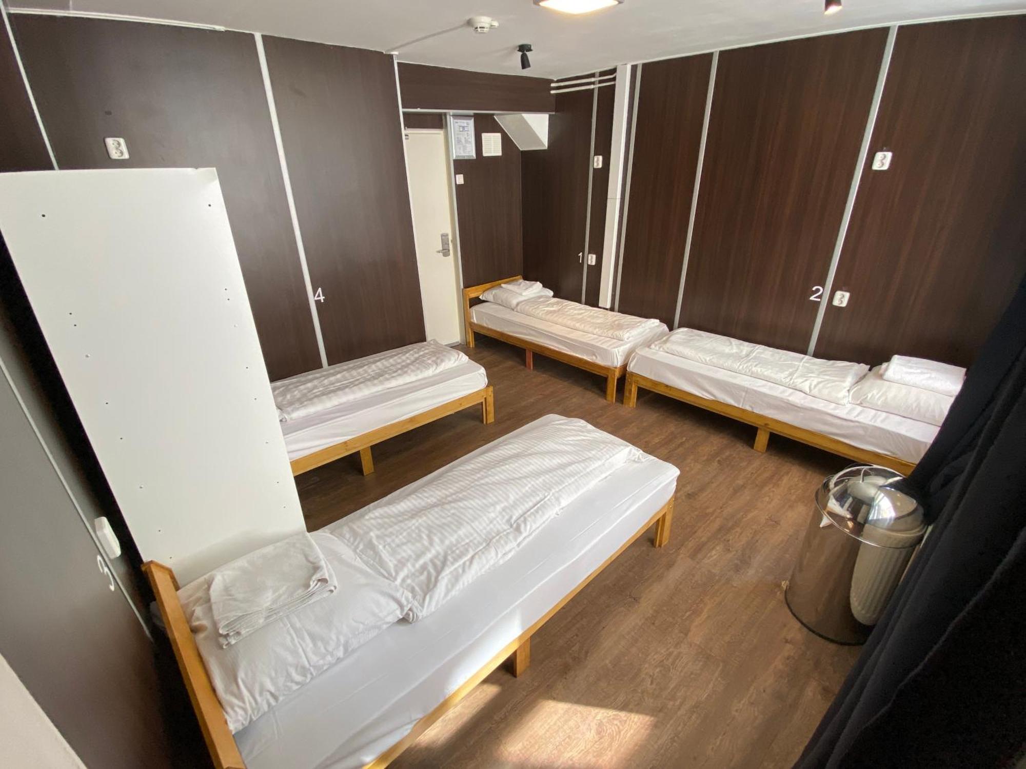 Hostel Utopia Амстердам Экстерьер фото