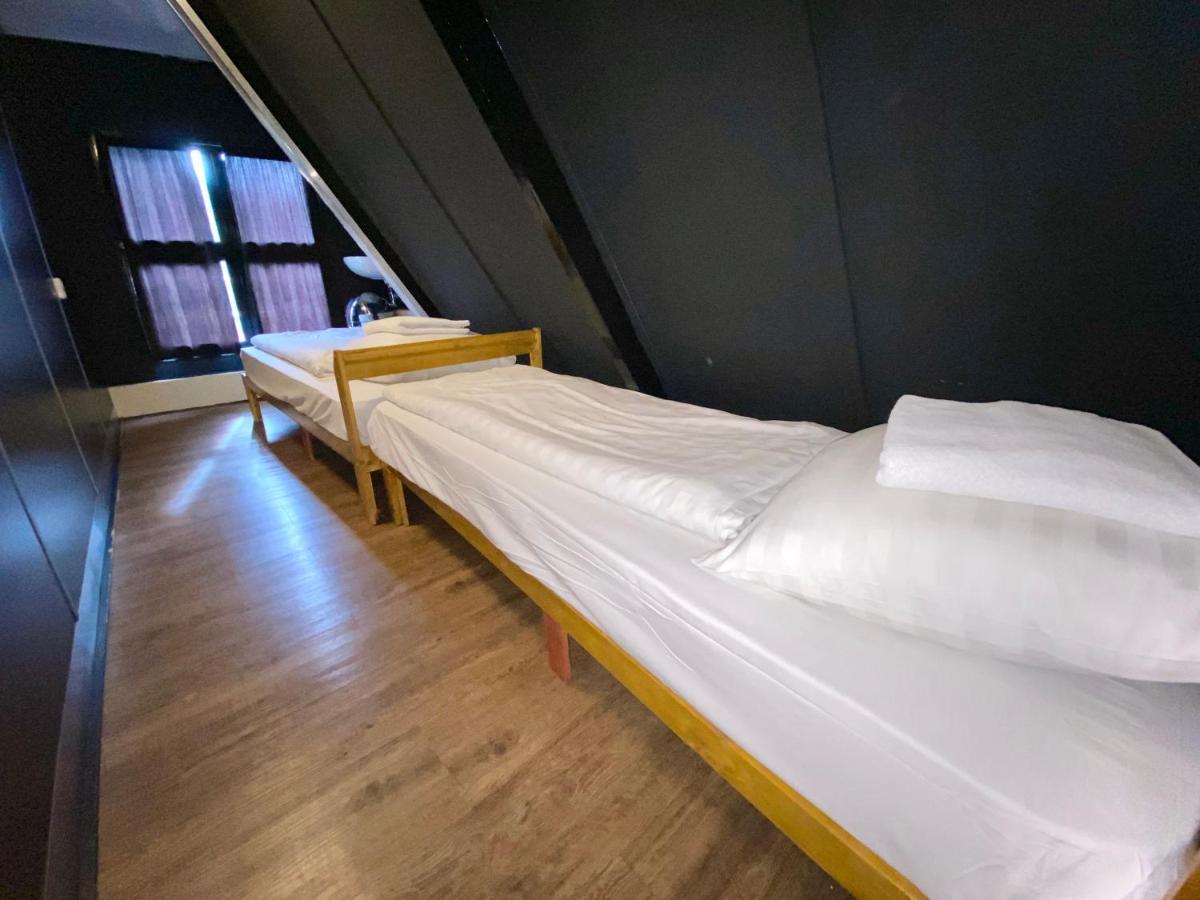 Hostel Utopia Амстердам Экстерьер фото